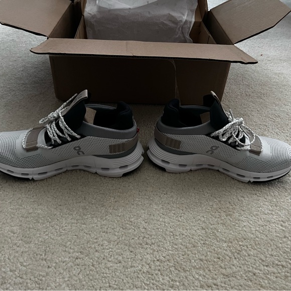 On Cloudnova running shoes - Picture 3 of 13